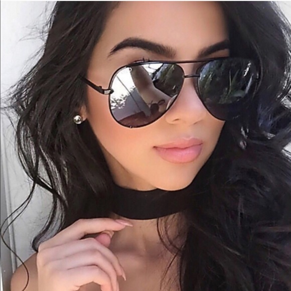 Last Pair!✨ Black Frame Aviator Mirror Sunglasses - Picture 5 of 5